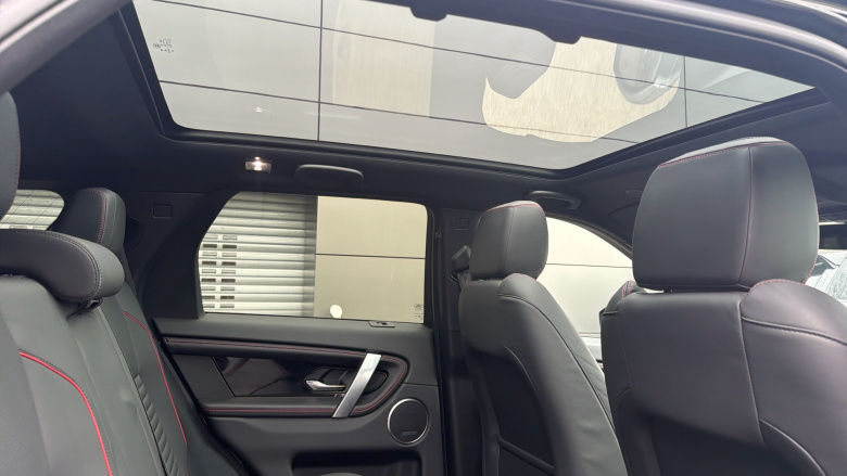 Land Rover Discovery Sport 1.5 P300e R-Dynamic HSE 5dr Auto [5 Seat] Station Wagon